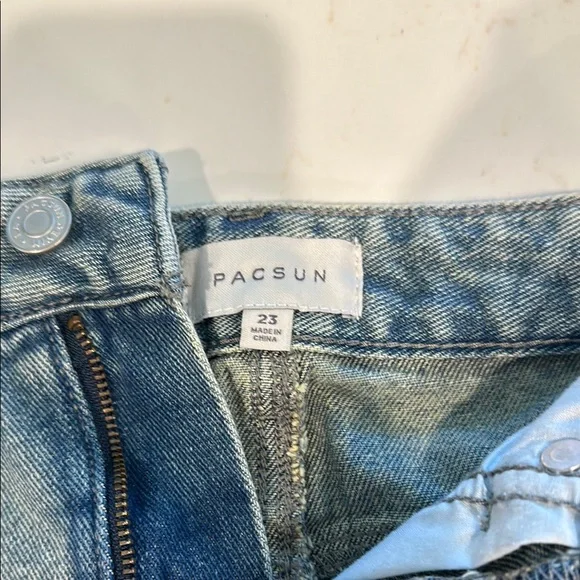 PacSun Light Blue Denim Mini Skirt WORN TWICE - Picture 3 of 3